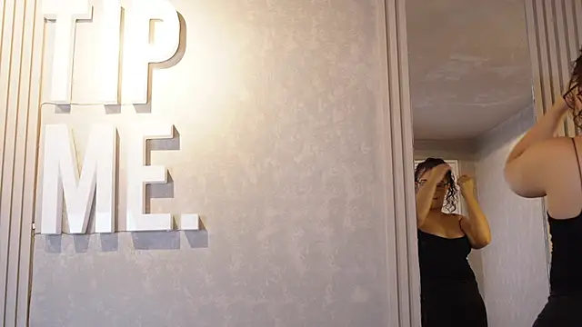 Tayler Kim online show from September 12, 12:16 pm