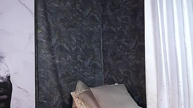 Tayler Kim online show from October 15, 7:14 pm