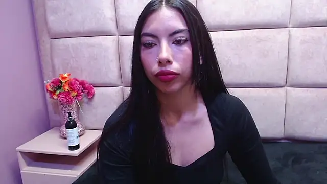 Alana Hott  online show from October 25, 4:31 am