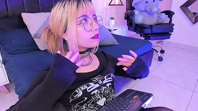 IvyBelle  online show from September 17, 12:07 pm