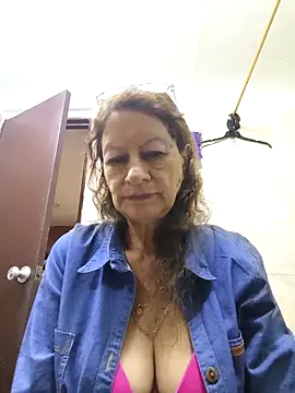 Snapshot of MaryLunne chatting on November 19, 11:54 am MaryLunne online show from November 19, 11:54 am