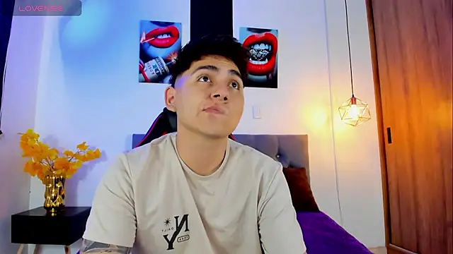 Nicolas James Sc online show from September 15, 1:55 pm