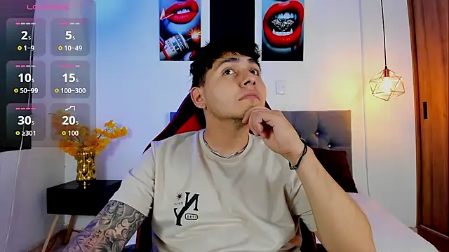 Nicolas James Sc online show from October 3, 1:52 pm