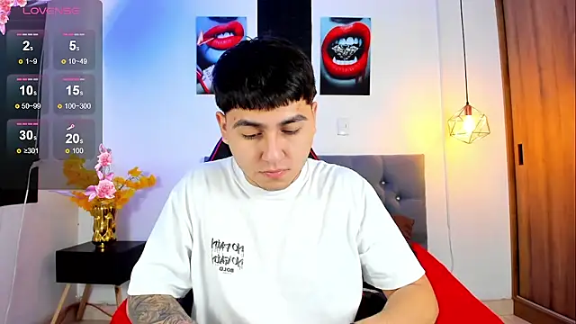 Nicolas James Sc online show from October 9, 1:42 pm