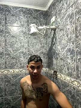 Snapshot of condenovin chatting on October 14, 11:05 pm condenovin online show from October 14, 11:05 pm