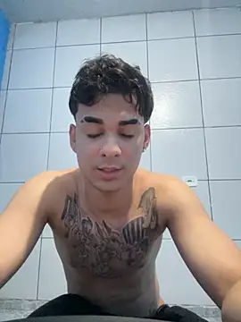 Snapshot of condenovin chatting on November 20, 3:56 pm condenovin online show from November 20, 3:56 pm