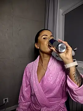 BabyFaceMia online show from November 20, 5:12 pm