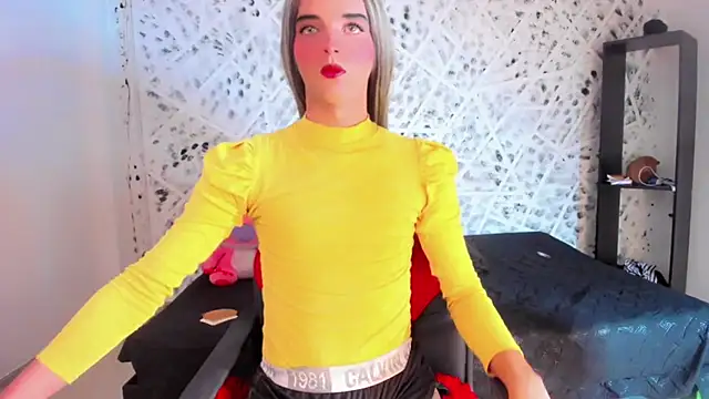 MIA HOT23CM S7S online show from October 9, 7:01 pm