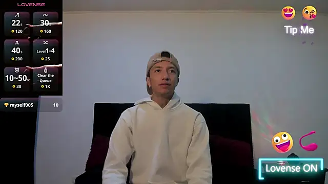 Snapshot of mhatias_ chatting on November 27, 5:53 am mhatias online show from November 27, 5:53 am