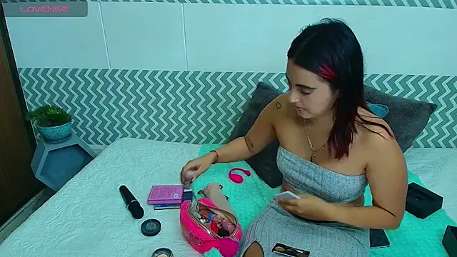 EmilyCoy  online show from October 11, 3:50 am