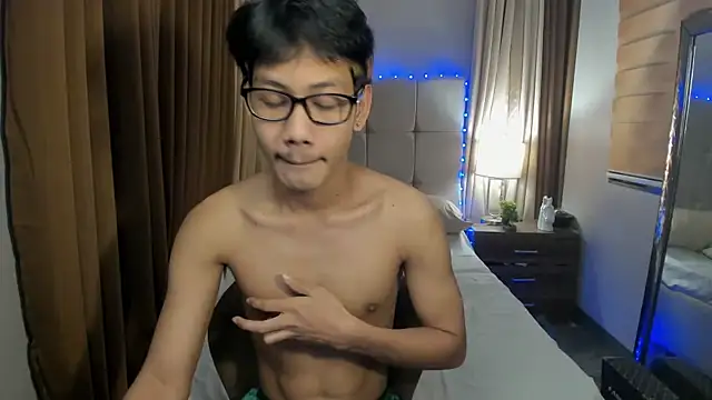 Snapshot of fucking_hot2 chatting on September 13, 11:04 pm fucking hot2 online show from September 13, 11:04 pm