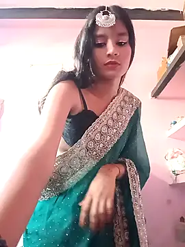 Hot Mayra  online show from September 15, 5:07 am