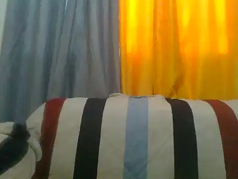 Snapshot of lolli961 chatting on December 14, 1:05 pm lolli961 online show from December 14, 1:05 pm