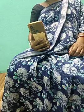 Snapshot of desi_boudi87 chatting on September 13, 1:11 pm desi boudi87 online show from September 13, 1:11 pm