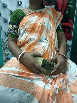 Snapshot of desi_boudi87 chatting on September 14, 12:26 pm desi boudi87 online show from September 14, 12:26 pm