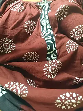 Snapshot of desi_boudi87 chatting on September 16, 8:10 pm desi boudi87 online show from September 16, 8:10 pm