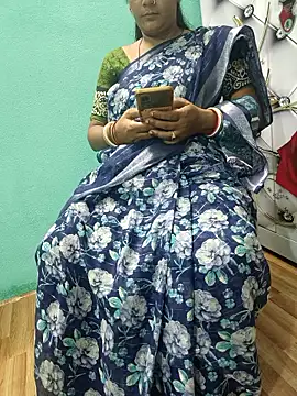 Snapshot of desi_boudi87 chatting on October 13, 11:43 am desi boudi87 online show from October 13, 11:43 am