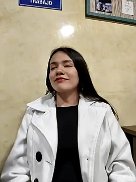 CHARLOTTE  05 online show from September 17, 12:51 pm