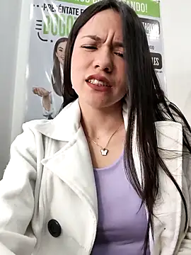 CHARLOTTE  05 online show from November 27, 12:07 pm