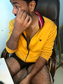 Snapshot of MeekBatgirl chatting on December 14, 5:57 am MeekBatgirl online show from December 14, 5:57 am