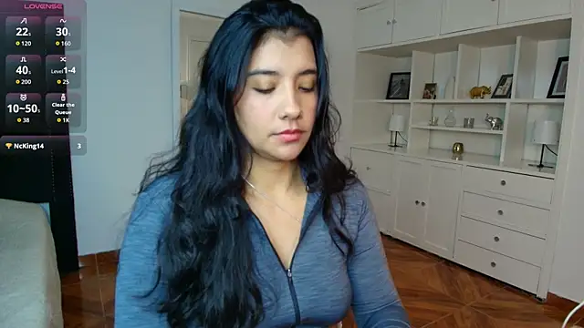 nina moen online show from November 23, 3:17 am