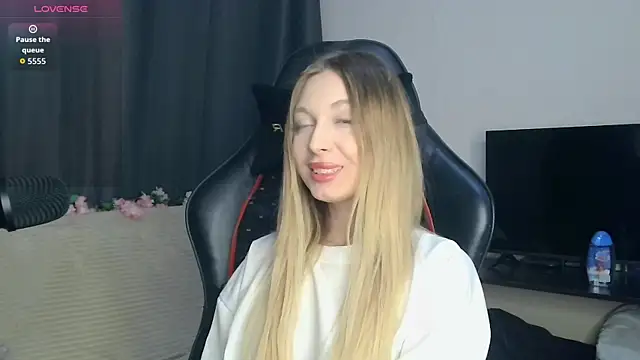 BabbbyFoxxx online show from October 27, 12:58 am