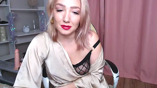 selenallen online show from December 3, 2:37 pm