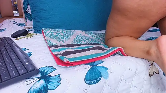 sweegirl69 online show from September 15, 12:05 pm