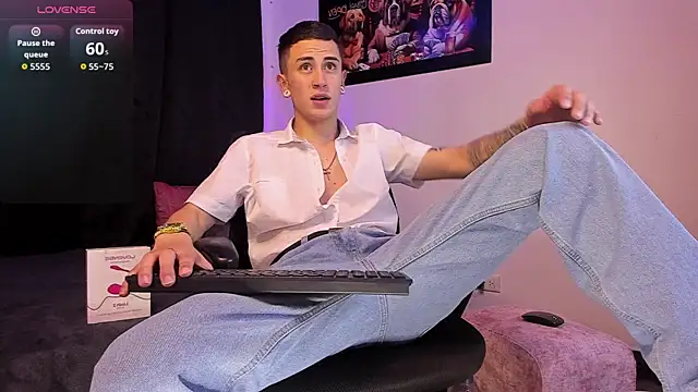 Snapshot of Sebas_maverick chatting on September 25, 3:21 am Sebas maverick online show from September 25, 3:21 am