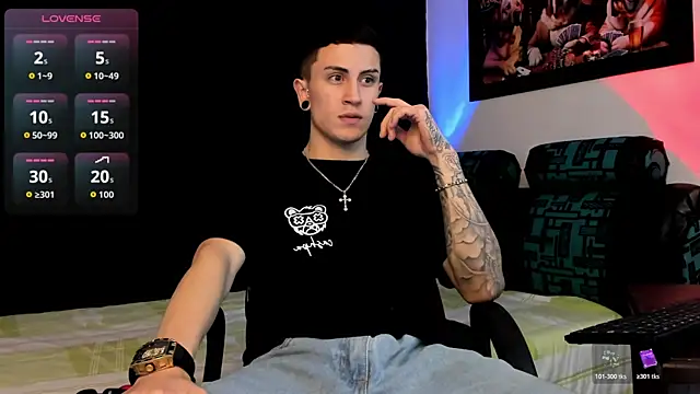 Snapshot of Sebas_maverick chatting on November 24, 11:59 pm Sebas maverick online show from November 24, 11:59 pm