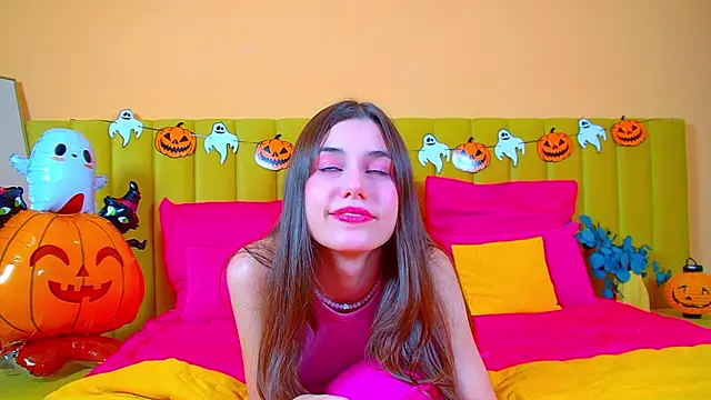 Snapshot of ArianaAllens chatting on October 24, 6:10 am ArianaAllens online show from October 24, 6:10 am