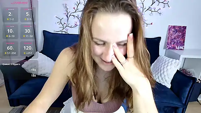 Julia Lia online show from September 12, 1:44 pm