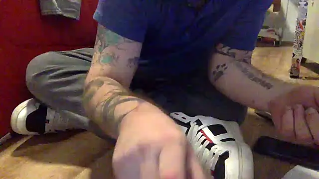 edger4lif3 online show from September 13, 8:08 pm