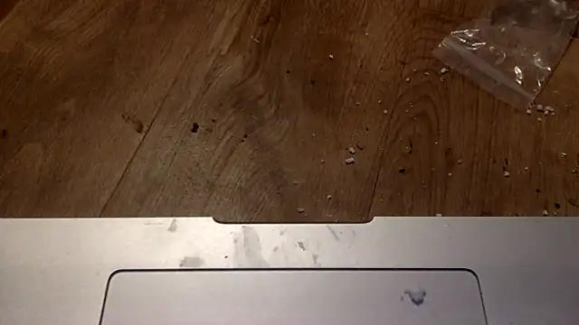 edger4lif3 online show from September 18, 4:03 am