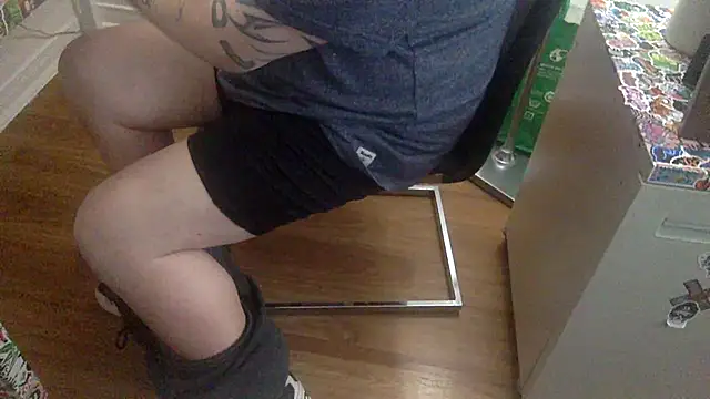 edger4lif3 online show from November 4, 8:19 pm