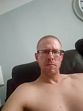 MrLeakyHelmet online show from September 21, 1:02 pm