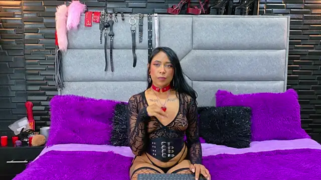 Snapshot of DaiaRousi chatting on November 14, 3:05 am DaiaRousi online show from November 14, 3:05 am