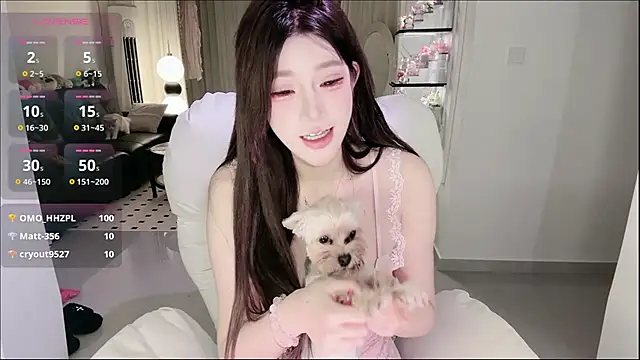 Xiaoxue L online show from September 17, 4:19 pm