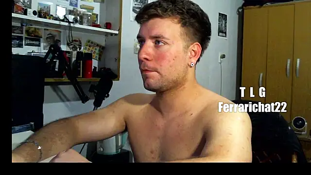 Snapshot of ferrari1996 chatting on September 19, 5:42 am ferrari1996 online show from September 19, 5:42 am