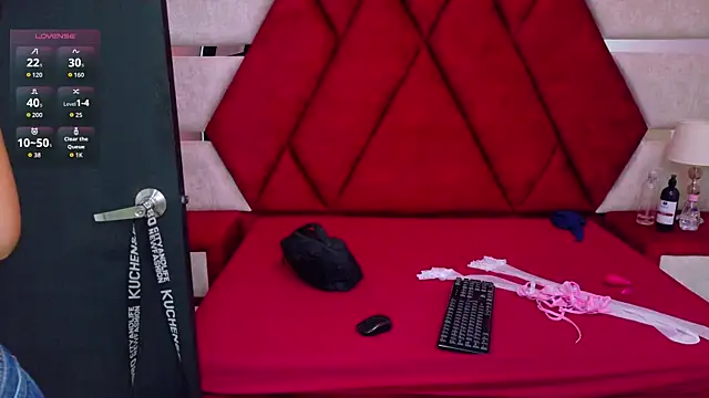 Kity spiderr online show from October 21, 12:50 pm