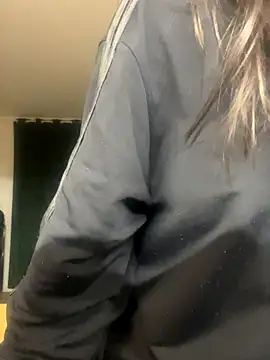 Snapshot of bbadies chatting on November 29, 2:36 am bbadies online show from November 29, 2:36 am