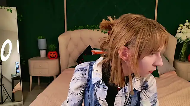 Beverly Gomes online show from October 20, 3:56 pm