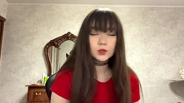 Pikmigirl18 online show from October 13, 9:42 am