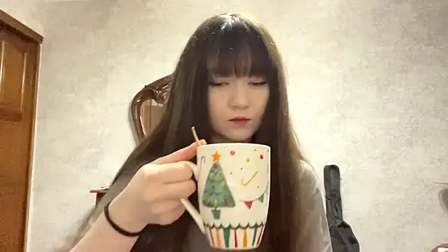 Pikmigirl18 online show from October 17, 1:14 pm