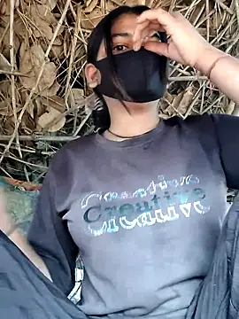 Snapshot of Janvi_Jaitly chatting on November 15, 2:20 am Janvi Jaitly online show from November 15, 2:20 am