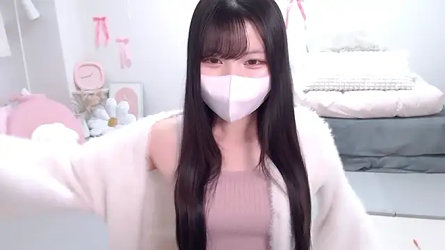 Snapshot of moka-neko chatting on November 18, 5:28 pm moka-neko online show from November 18, 5:28 pm