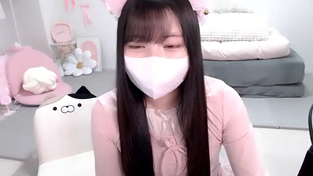 Snapshot of moka-neko chatting on November 19, 5:13 pm moka-neko online show from November 19, 5:13 pm