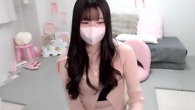 Snapshot of moka-neko chatting on December 17, 1:28 pm moka-neko online show from December 17, 1:28 pm