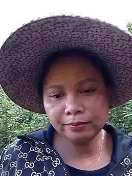 Snapshot of -Kitty-92 chatting on October 10, 9:30 am -Kitty-92 online show from October 10, 9:30 am