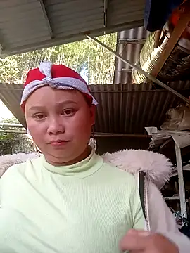 Snapshot of -Kitty-92 chatting on December 1, 7:35 am -Kitty-92 online show from December 1, 7:35 am